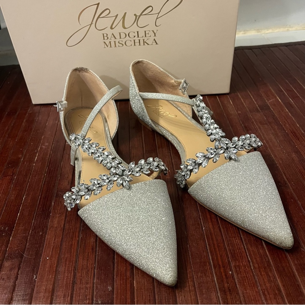 Badgley Mischka Glitter flats
